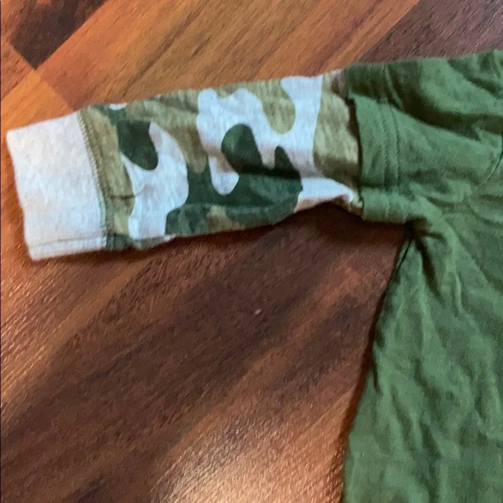 Carter’s baby boy bodysuit